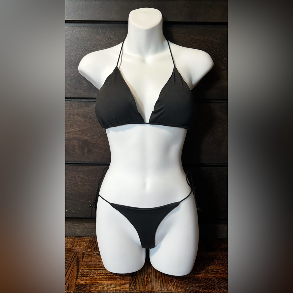 Gorgeous Black Bikini Set